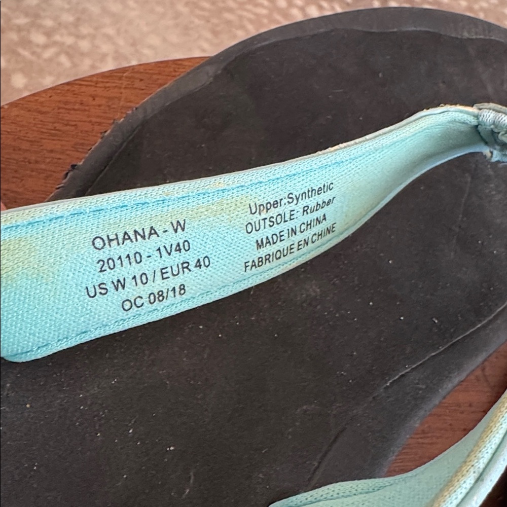 OLUKAI Womens Obama Light Blue Flip Flops Sandals Beach Summer Spring SZ 10 - Picture 7 of 10